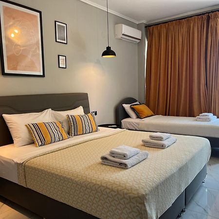 Miracle Luxury Apartments Peraía エクステリア 写真