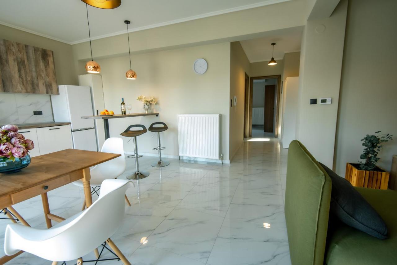 Miracle Luxury Apartments Peraía エクステリア 写真