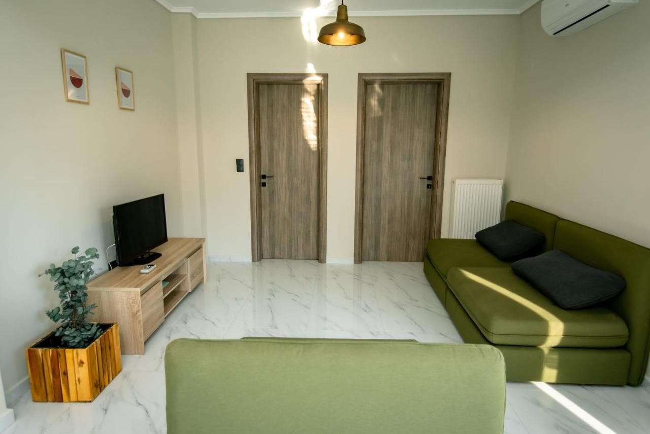 Miracle Luxury Apartments Peraía エクステリア 写真