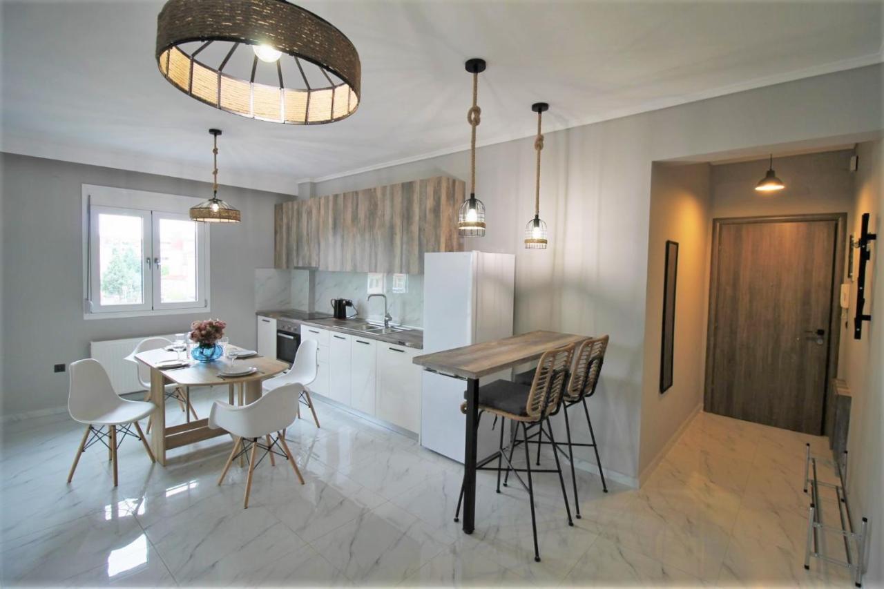 Miracle Luxury Apartments Peraía エクステリア 写真