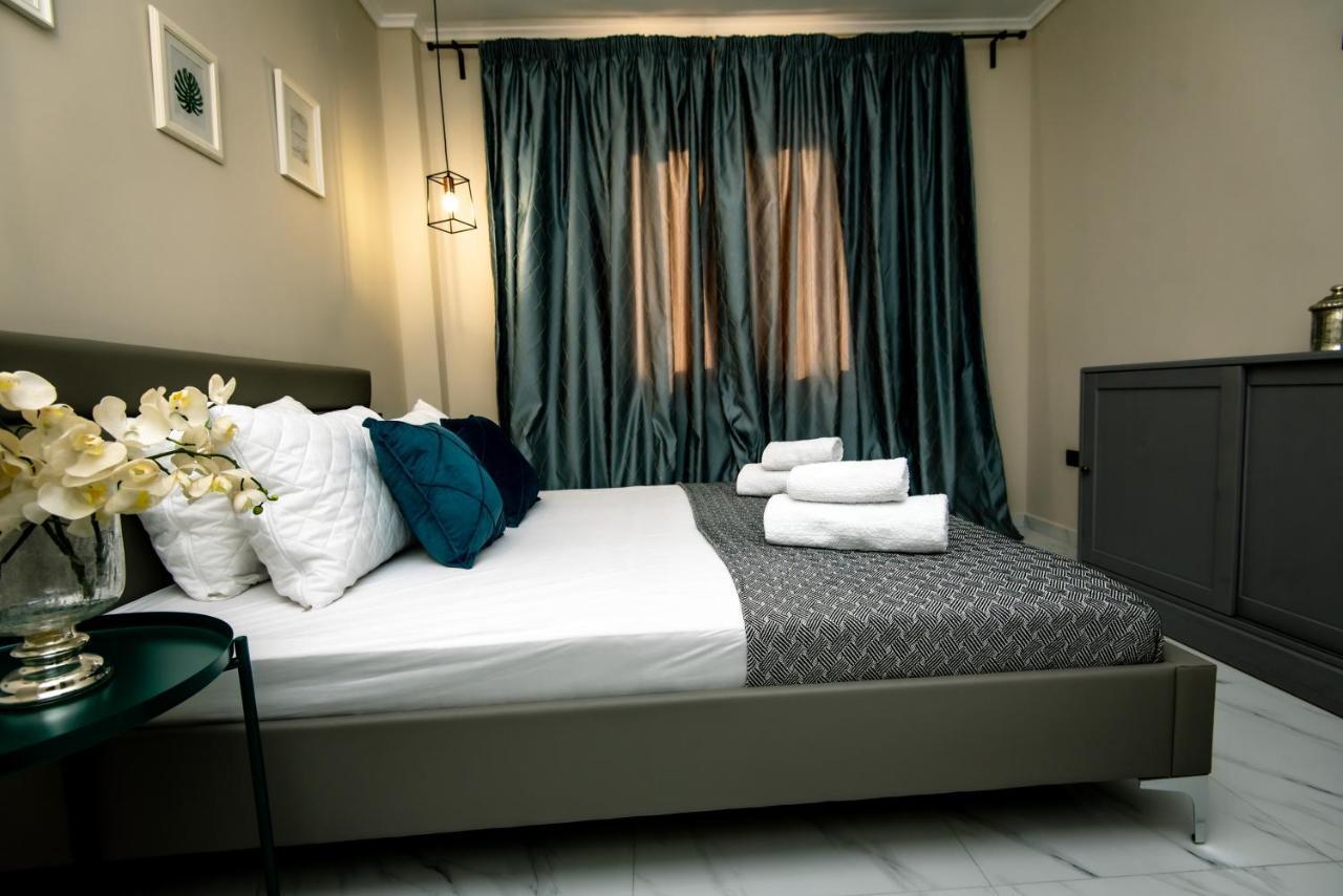Miracle Luxury Apartments Peraía エクステリア 写真